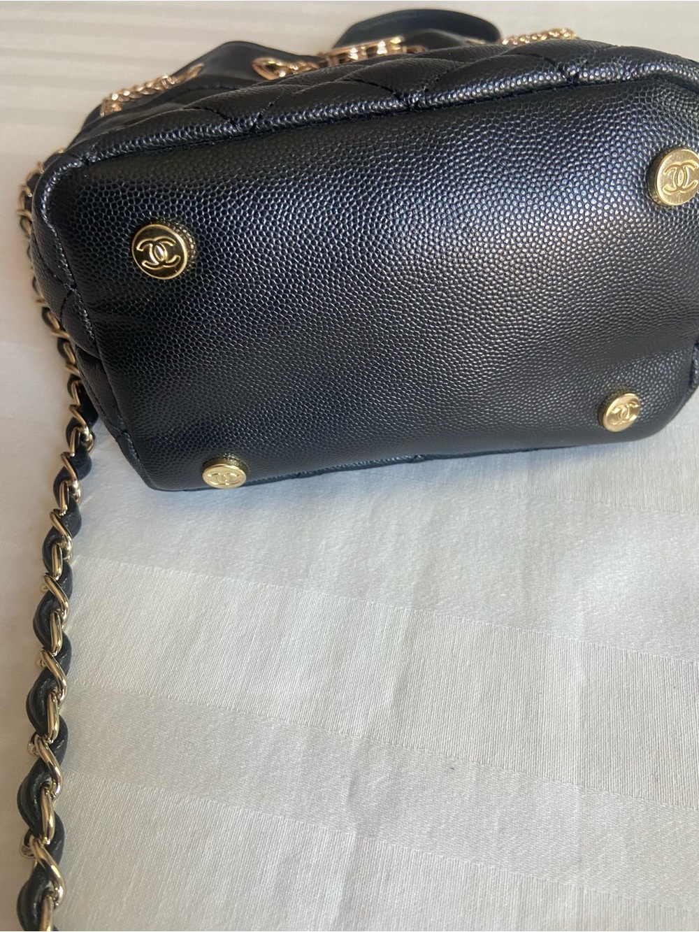 CHANEL VIP BEAUTE GIFT Crossbody Drawstring Bucket Bag with Gold Hardware - Picture 9 of 16